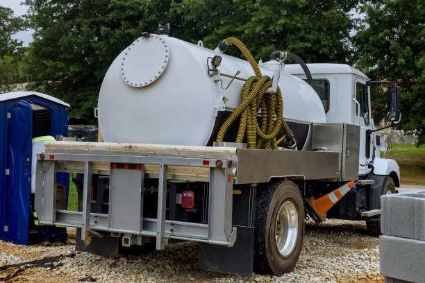 Best Portable restroom trailer rental  in Elmwood, LA